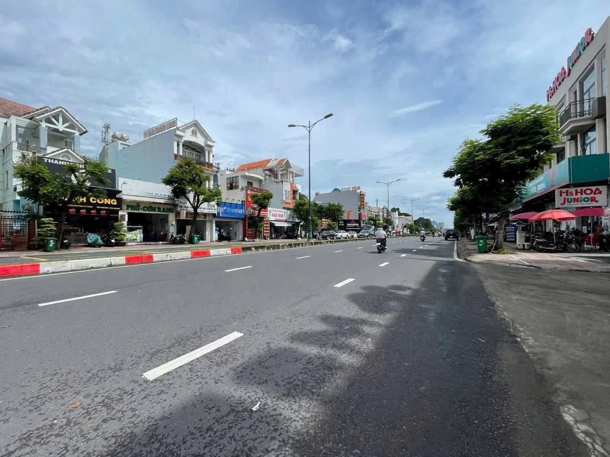 Bán shophouse mặt tiền Lê Văn Việt Q9 262m2 49.9 tỷ - Ảnh thu nhỏ 3