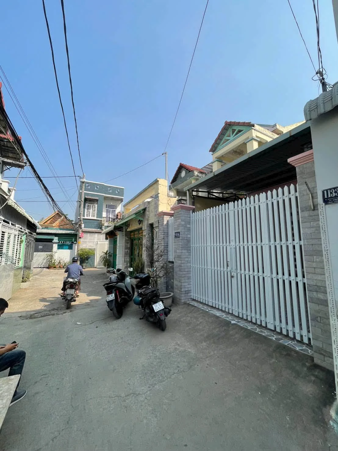 Bán nhà cấp 4 hẻm Nguyễn Duy Trinh 100m2, 2PN, P. Long Trường (Quận 9 cũ), giá 5,2 tỷ - Ảnh 1