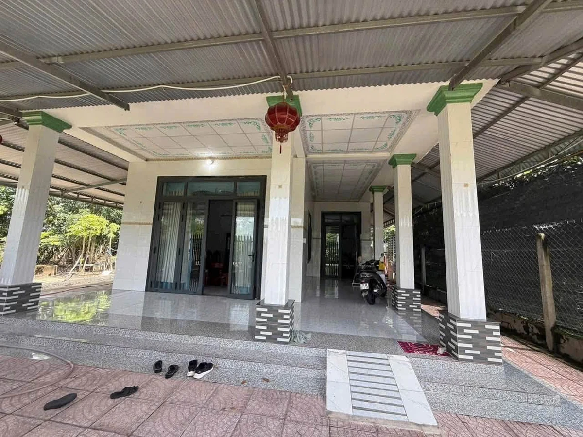 Bán nhà vườn 570m² đường sân xe gần chợ trường học Tây Ninh - Ảnh thu nhỏ 2