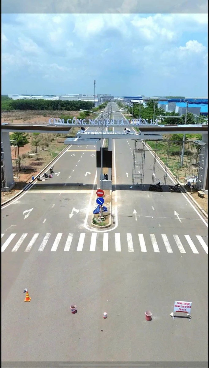 Bán 4 nền đất liền kề mặt tiền 28m, 200m², Bình Chánh - Ảnh thu nhỏ 4
