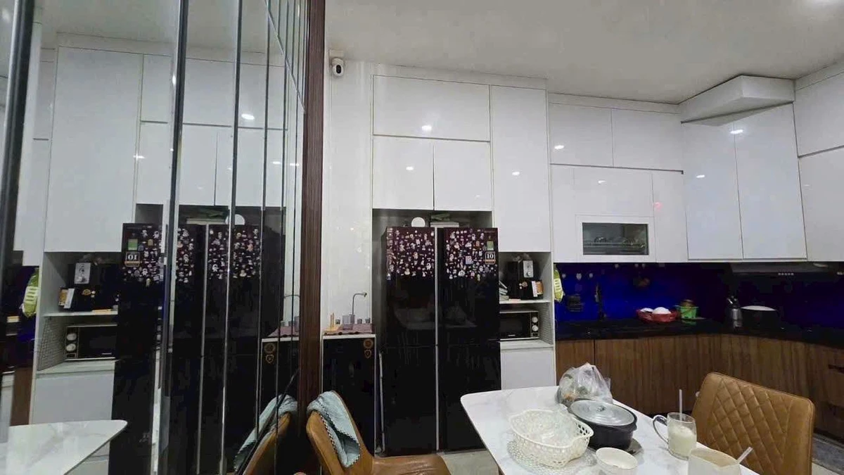Bán nhà lầu 3PN 2WC 100m² Hùng Vương 5,8 tỷ - Ảnh thu nhỏ 3