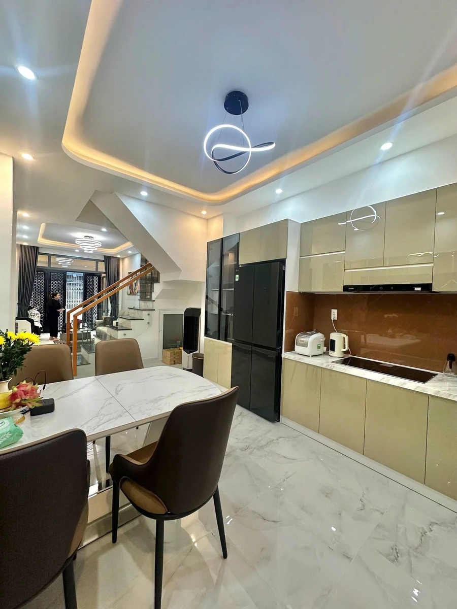 Bán nhà 5 phòng ngủ gần 50m2 trung tâm Quận 10 - Ảnh thu nhỏ 4