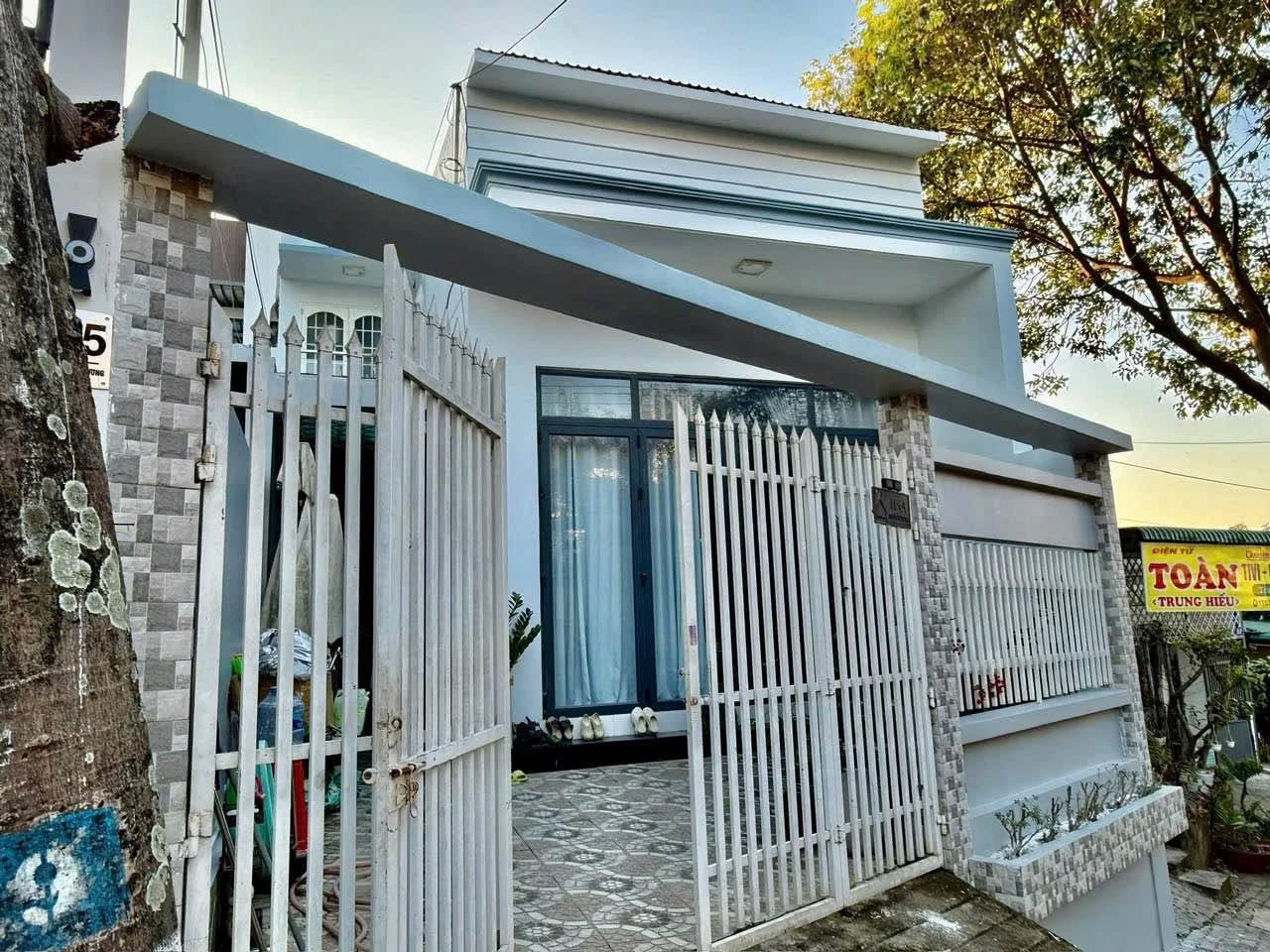 Bán nhà mặt tiền 7x15m Nguyễn Trí Phương Buôn Ma Thuột 4.85 tỷ - Ảnh 1