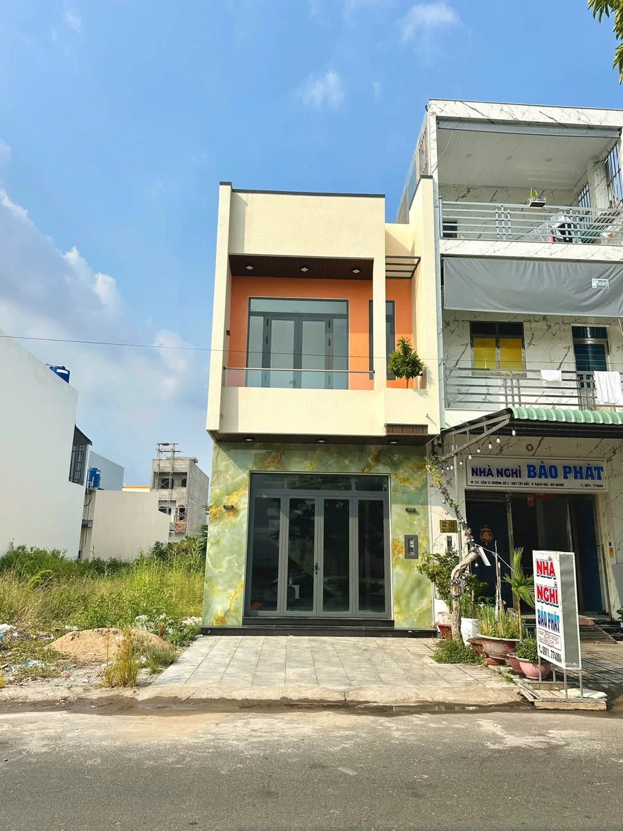 Bán nhà mới hoàn thiện 4,5x20m Tây Bắc Rạch Giá 3,35 tỷ - Ảnh thu nhỏ 2
