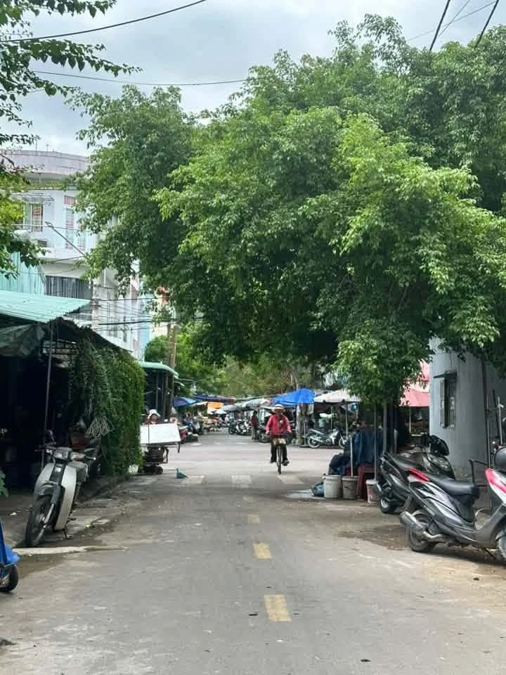 Bán nhà mặt tiền 2 tầng 50m2 gần chợ Thành Thái - Ảnh thu nhỏ 3
