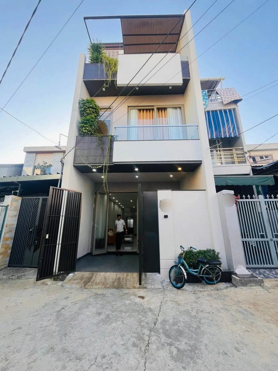 Bán nhà 3 tầng Lê Duẩn 87m², Quận 1 - Ảnh 1