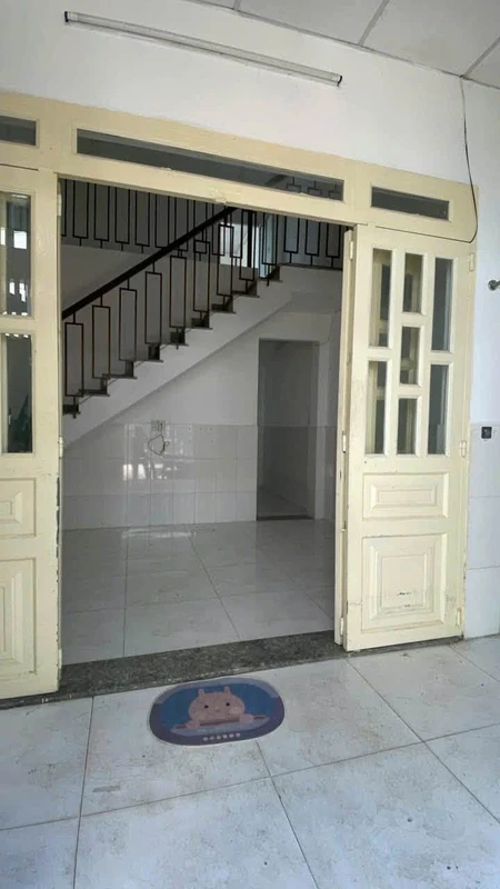 Cho thuê nhà 2 PN 54m² gần Ngã Tư Ga, Q12