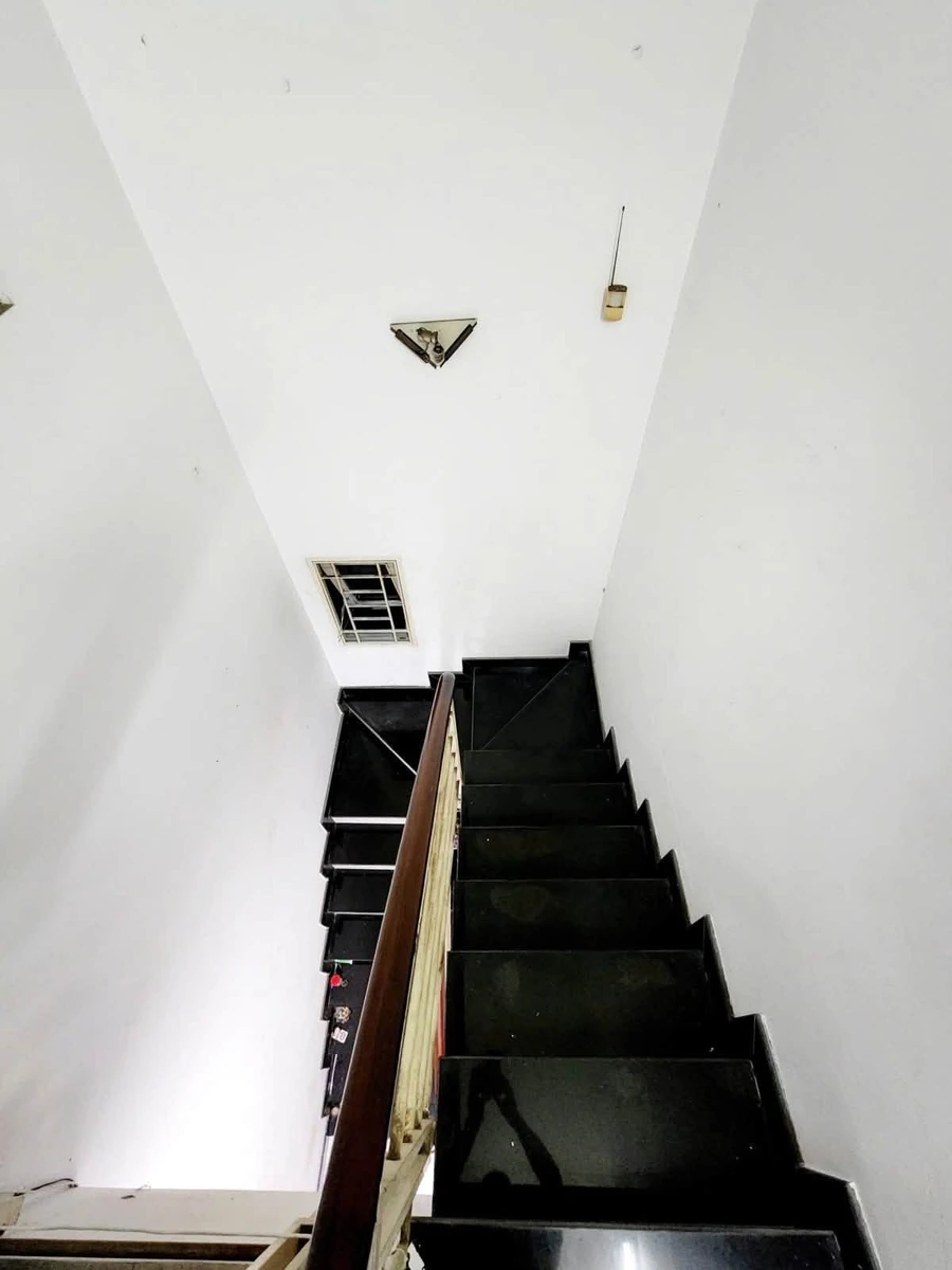 Bán nhà 5 tầng 5PN hẻm thông đường Sư Vạn Hạnh, đối diện BV Nhi Đồng, Quận 10 - Ảnh thu nhỏ 4