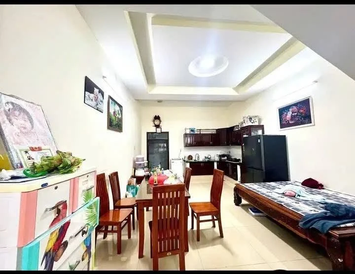 Bán nhà mặt tiền Đỗ Hành, Phan Thiết, 100m2, 3PN, 5,5 tỷ - Ảnh thu nhỏ 2