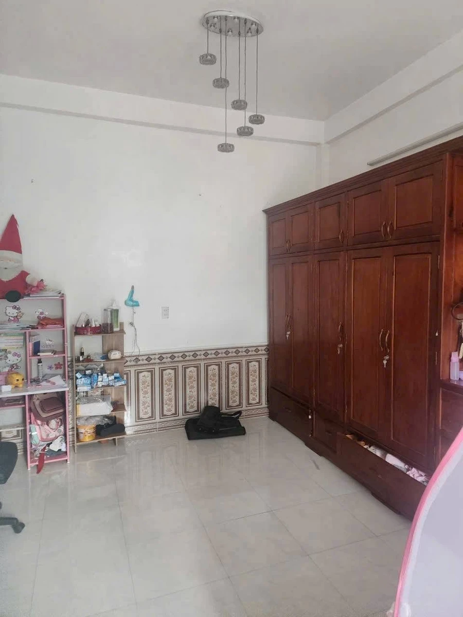 Bán nhà mặt tiền Nguyễn Lộ Trạch Huế, 72,7m² ngang 6,1m, 4,3 tỷ - Ảnh thu nhỏ 4