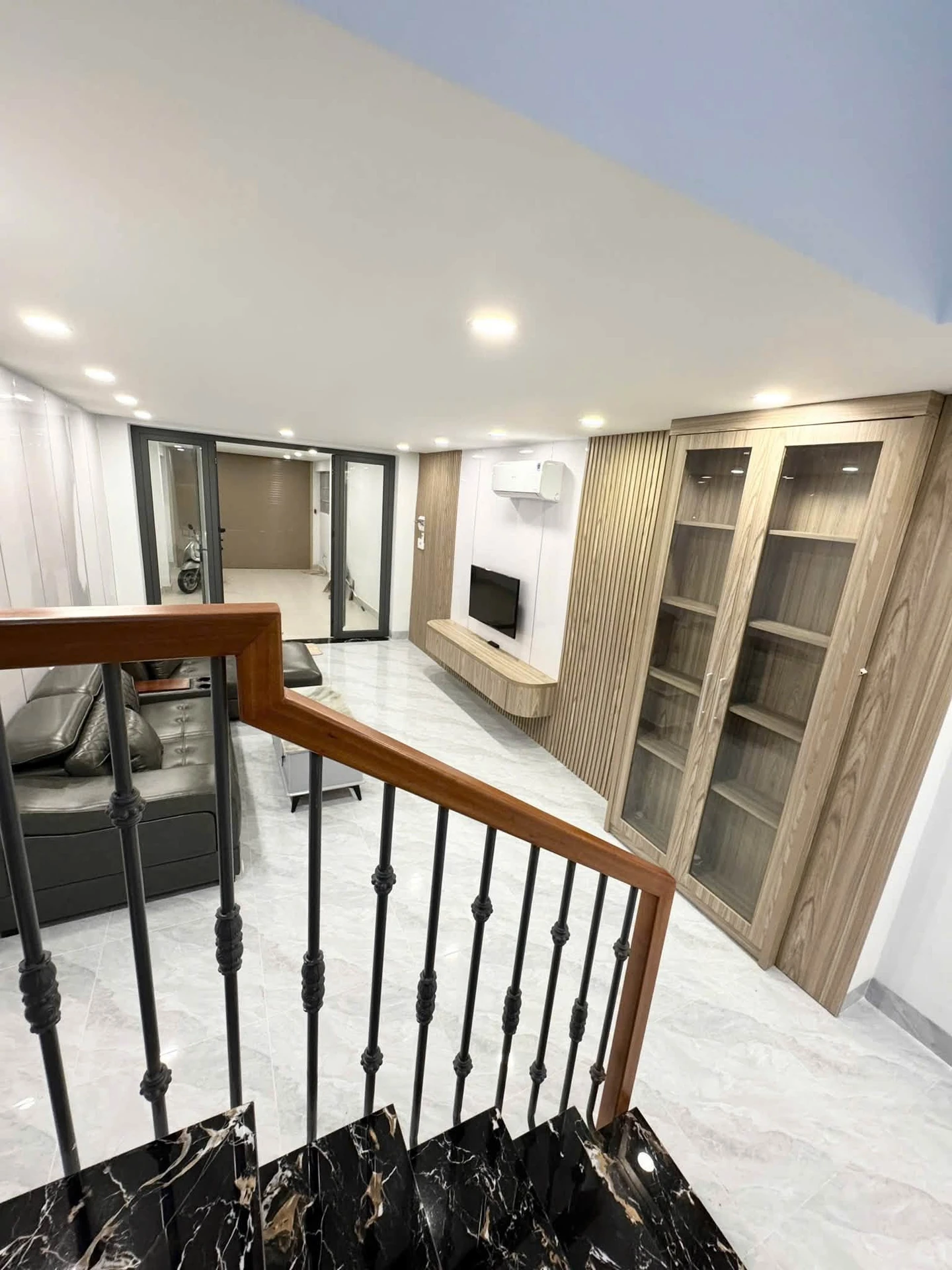 Bán nhà Nha Trang 3PN full nội thất gần biển, 97.4m² - Ảnh 1