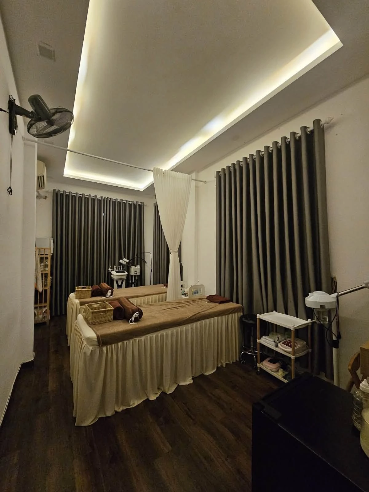 Bán nhà 3 tầng mặt phố Lý Tự Trọng 70m² Đà Nẵng 9.8 tỷ - Ảnh 1
