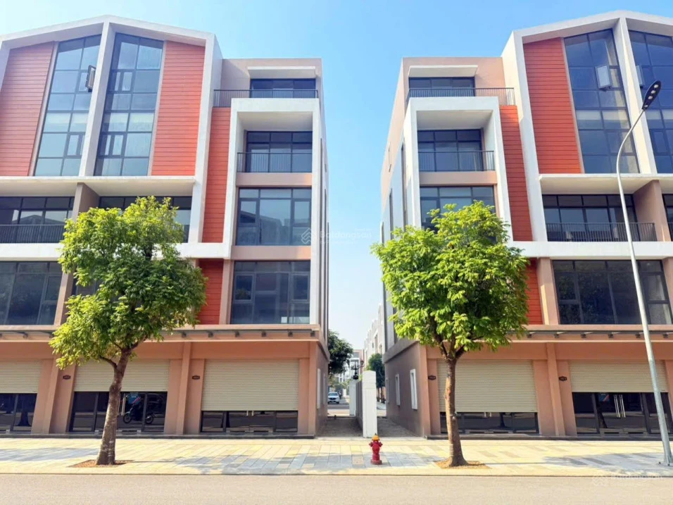 Bán gấp căn shop 140m2 sổ đỏ lâu dài, hai mặt tiền đường 20m giá ngon nhất Vin 3 - LH 0971 219 *** - Ảnh thu nhỏ 3