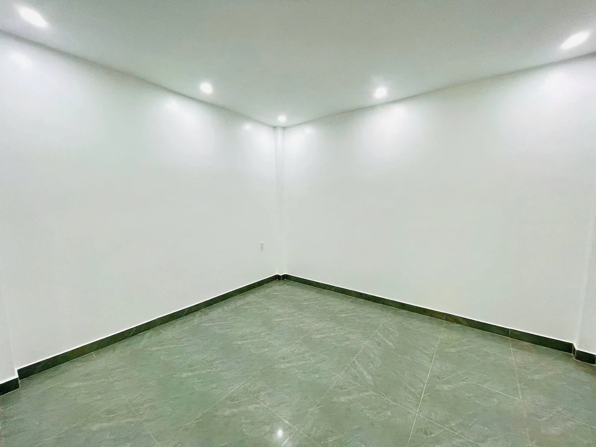 Nhà 4 tầng độc lập 50m² Phố Hồ Sen 6 tỷ 360 - Ảnh thu nhỏ 3