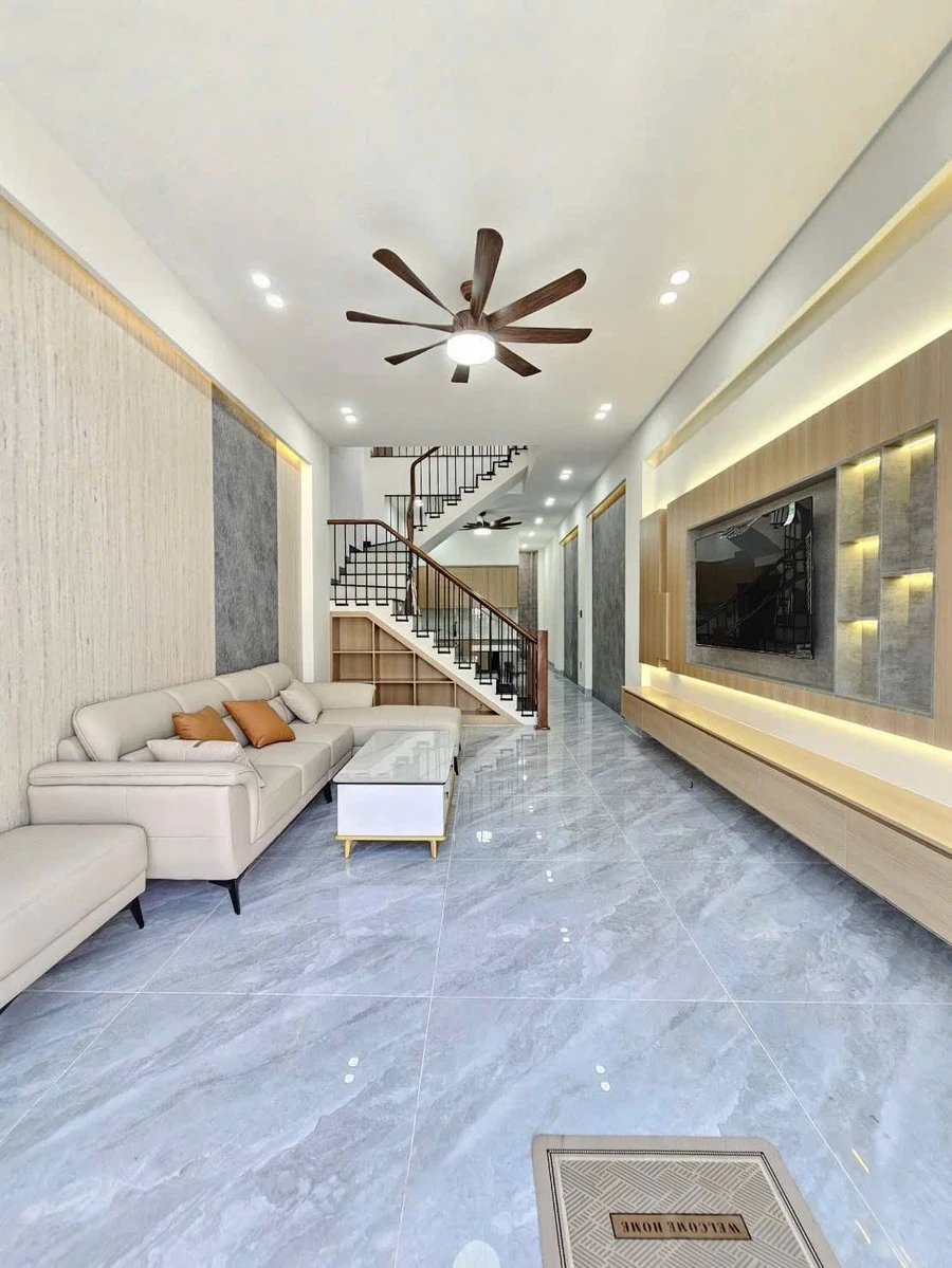 Bán nhà 1 trệt 1 lầu MT Thông Buôn Bán Dĩ An 100m² - 6,9 tỷ - Ảnh thu nhỏ 4