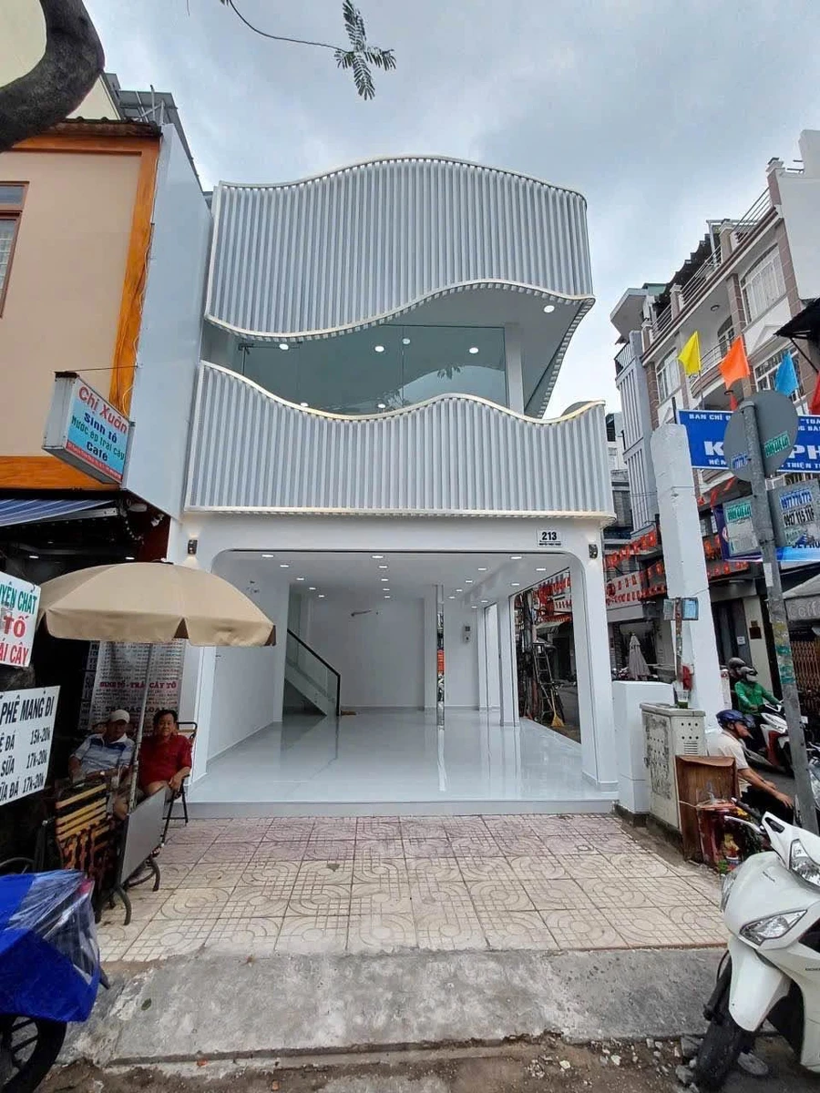 Cho thuê nhà mặt tiền Nguyễn Thiện Thuật, Quận 3, 5x8m, giá 65 triệu/tháng - Ảnh thu nhỏ 2