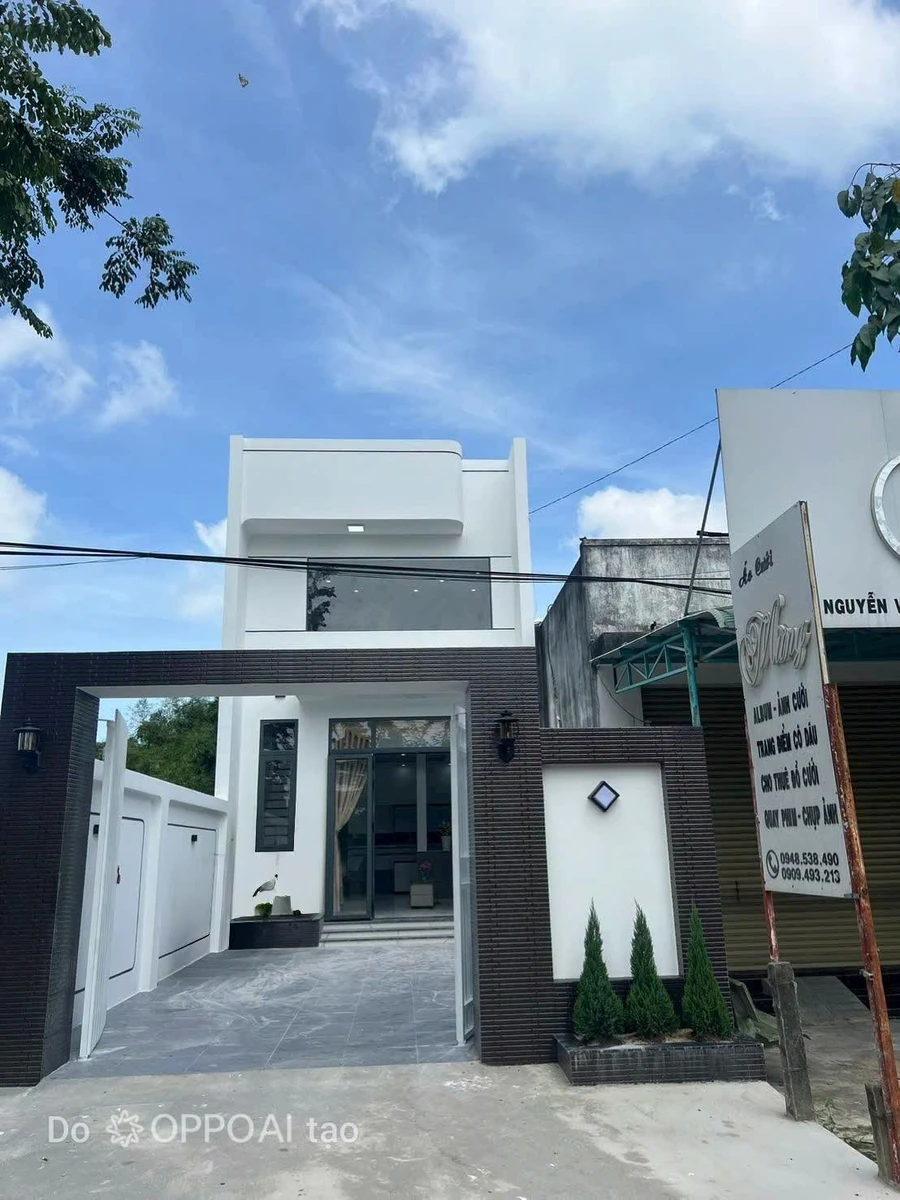 Bán nhà lầu lửng 3PN mặt tiền đường Nguyễn Văn Linh, Hòa Thành, Tây Ninh giá 2,39 tỷ - Ảnh thu nhỏ 2