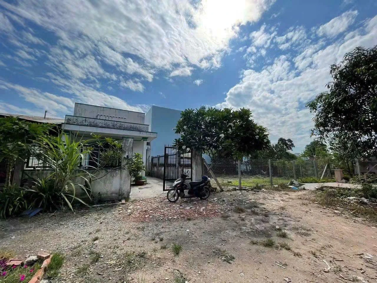 Bán nhà 300m² Tân An, Thủ Dầu Một, Bình Dương 3.9 tỷ - Ảnh 1