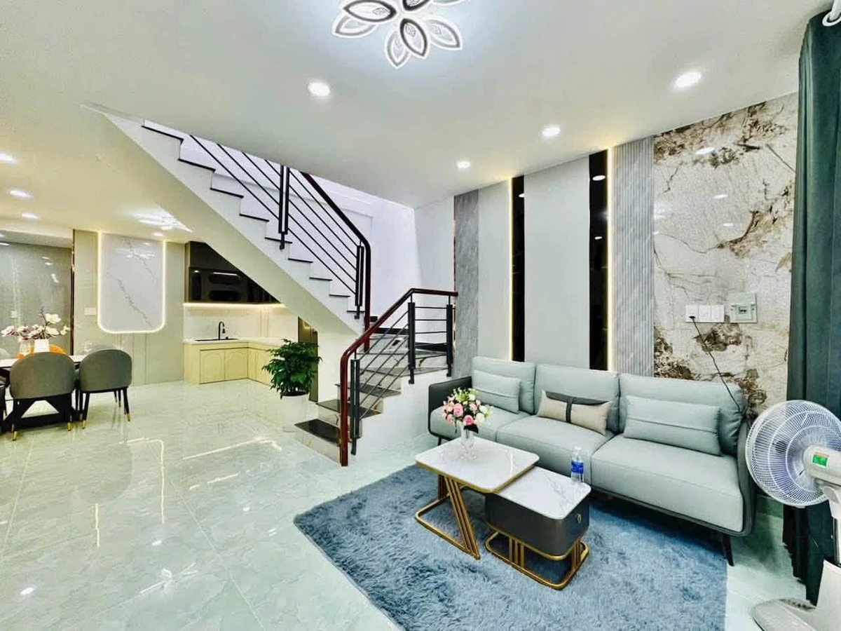 Bán nhà 1 trệt 1 lầu 3PN 65m² Phan Huy Ích gần Emart, giá 5,49 tỷ - Ảnh thu nhỏ 2