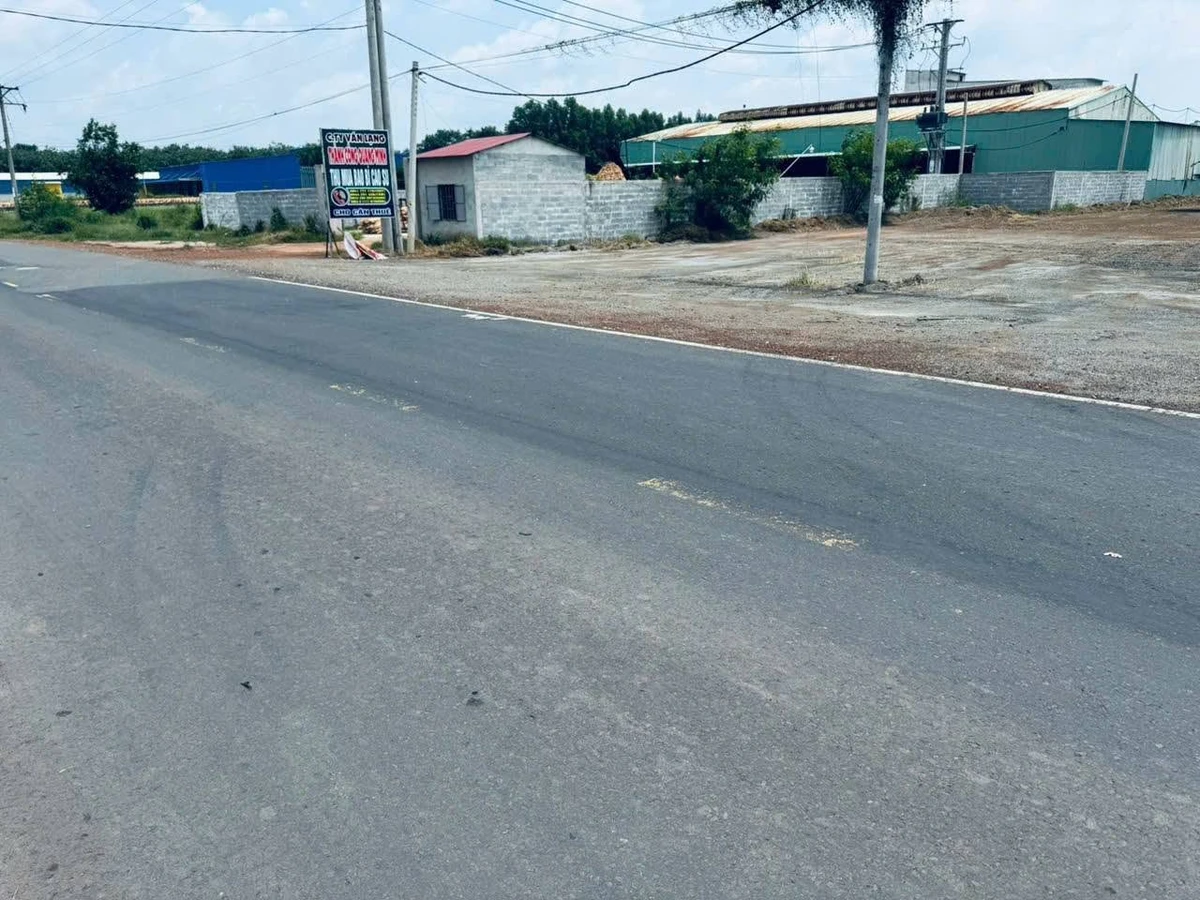 Bán nhà cấp 4 mới xây 200m² Bình Phước 600 triệu - Ảnh thu nhỏ 2