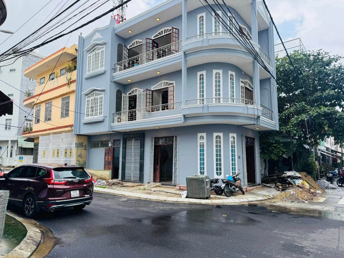 Bán nhà 3 tầng góc 2 mặt tiền 83,6 m² Bình Hoà - Ảnh 1