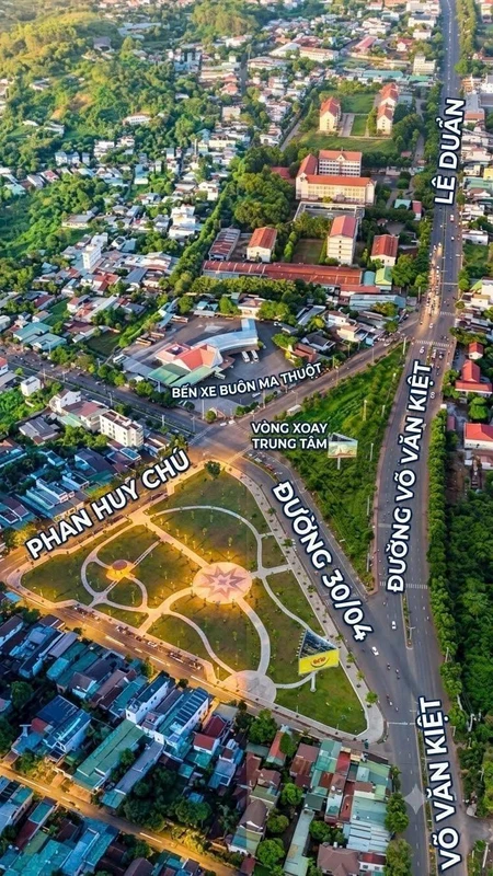 Bán nhà cấp 4 đường Lò Lu 144m2 (6x24m), 8 phòng cho thuê, giá 6,96 tỷ 7ty300tr