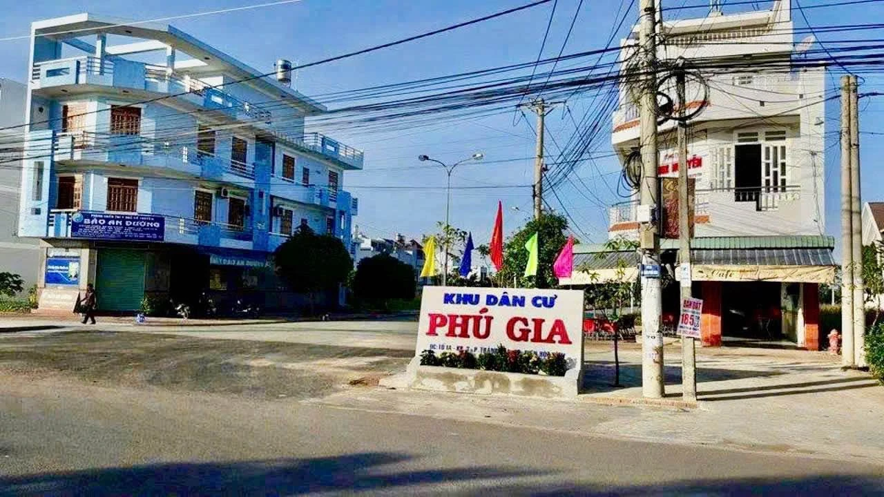 Bán lô đất thổ cư 6x20m, Phú Gia 1, Trảng Dài, 3 tỷ 300 triệu - Ảnh 1