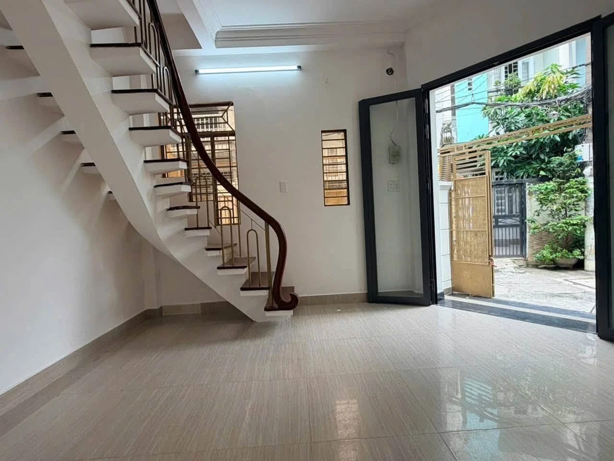 Bán nhà Phú Nhuận 41,2m² 2 phòng ngủ 5,8 tỷ - Ảnh thu nhỏ 2