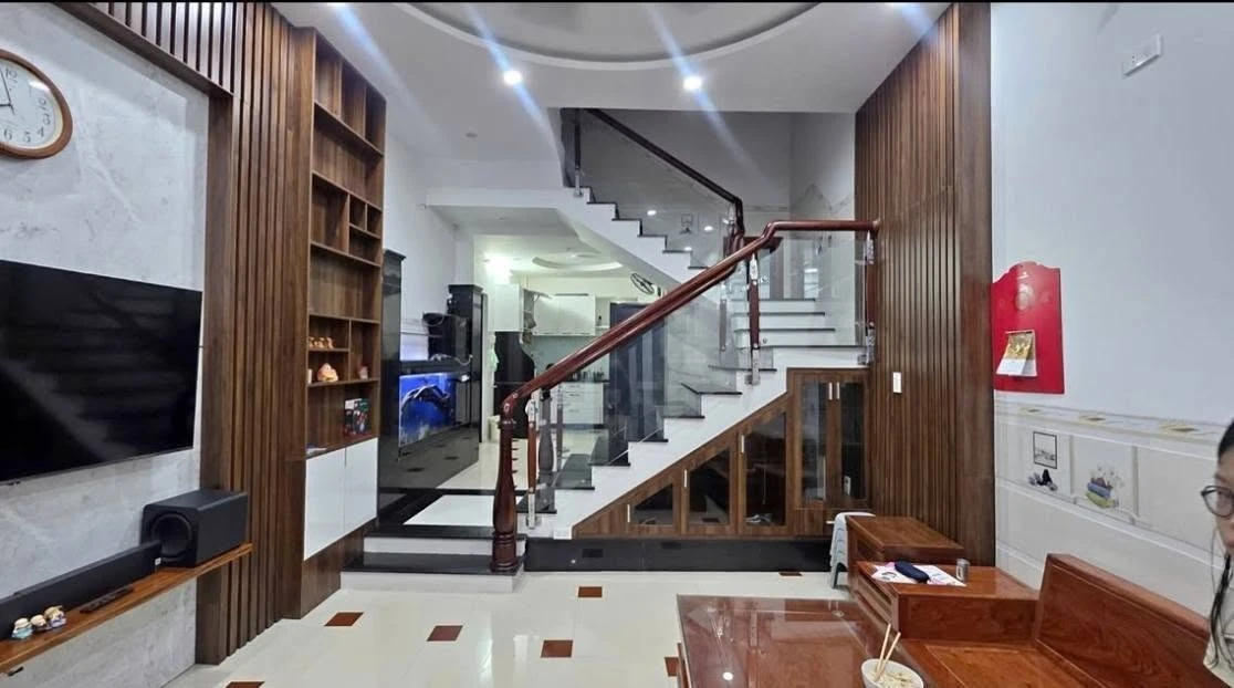 Bán nhà hẻm 3 tầng 3PN, 42.5m2, Quy Nhơn - Ảnh 1