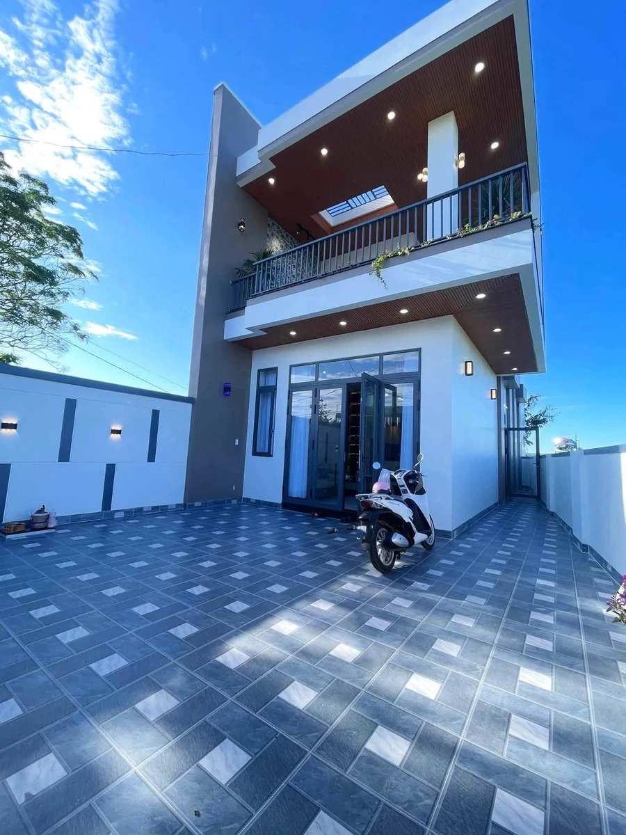 Bán nhà 4PN hiện đại 217m² mặt tiền Pleiku, Gia Lai - Ảnh thu nhỏ 2
