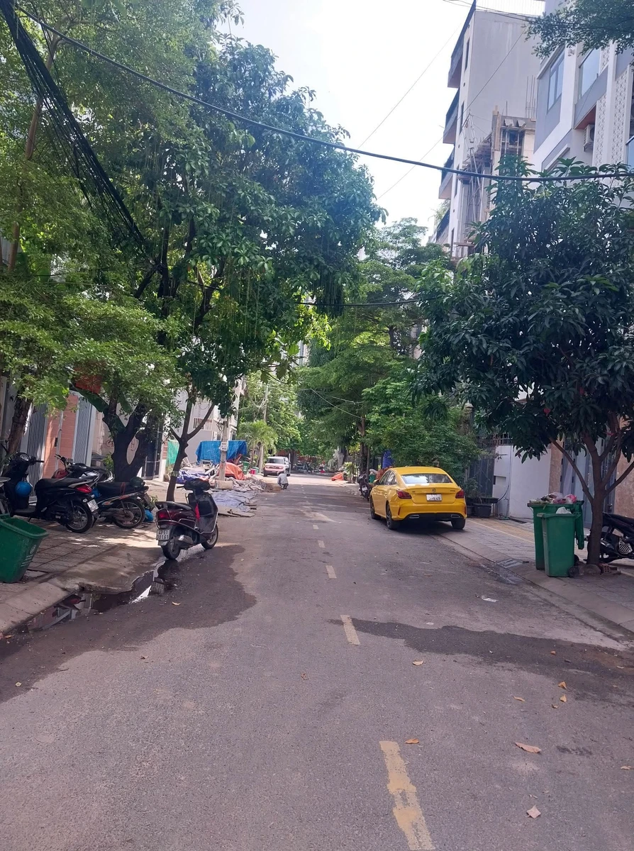 Bán nhà 3 tầng 3PN 80m² gần biển Mỹ Khê, Đà Nẵng - Ảnh 1