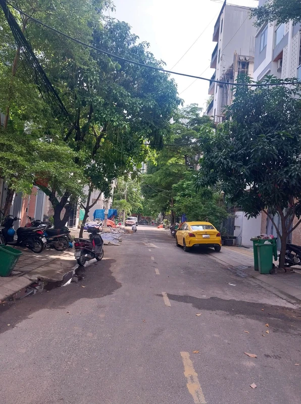 Bán nhà 3 tầng 3PN 80m² gần biển Mỹ Khê, Đà Nẵng