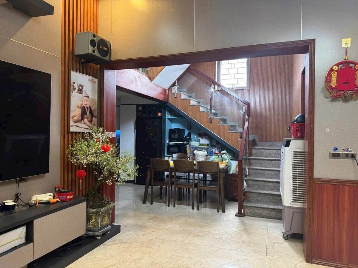 Nhà bán 3 tầng 137,5m² mặt tiền 8m Tôn Thất Tùng Quận 10 - Ảnh thu nhỏ 5