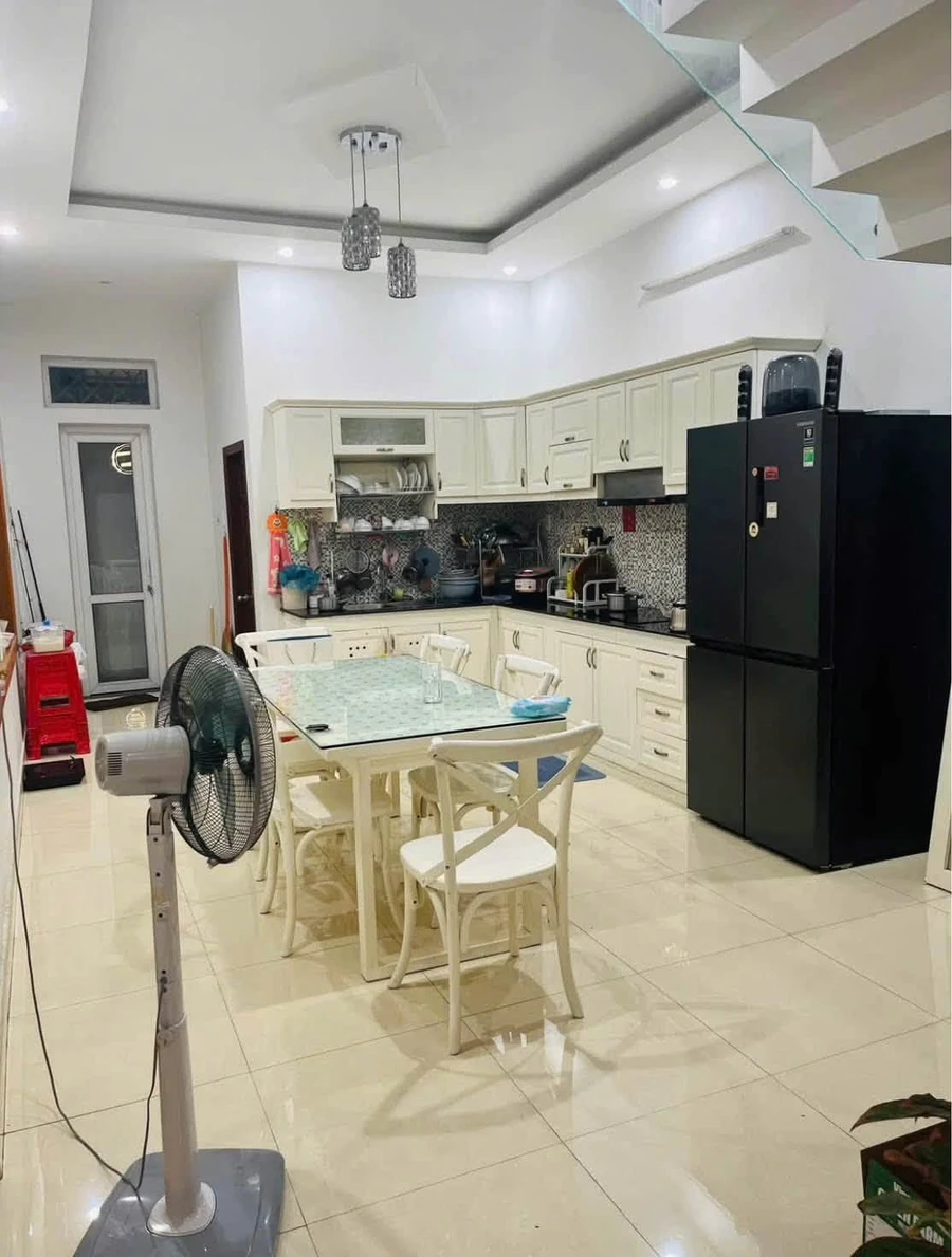 Bán nhà 1 trệt 3 lầu 4x18m KDC D2D, Võ Thị Sáu, Phường Thống Nhất, Biên Hòa, Đồng Nai - Ảnh thu nhỏ 3