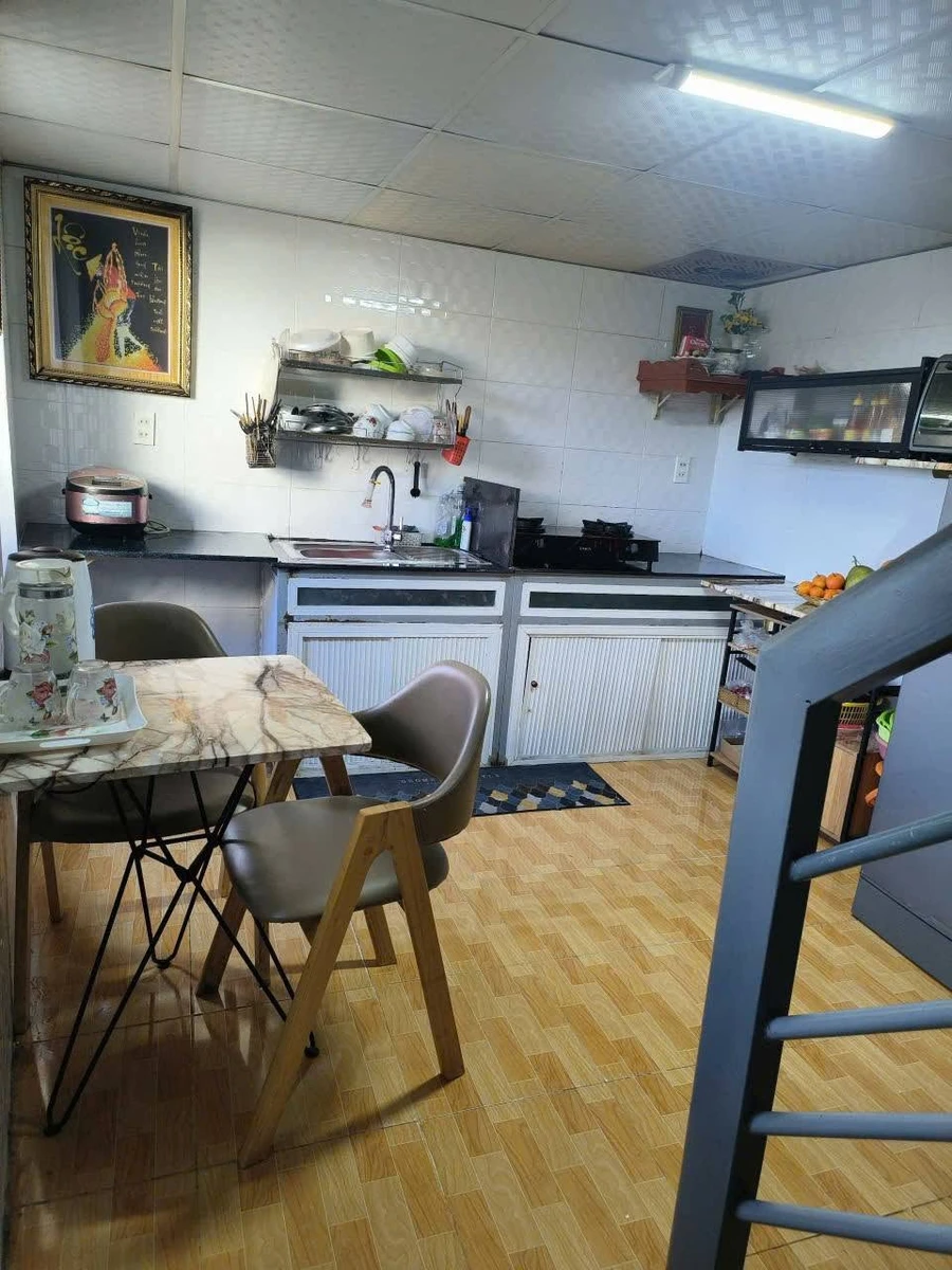 Bán nhà 2 phòng 55m² Thiện Ý, Quận 4 - 1,6 tỷ - Ảnh thu nhỏ 3