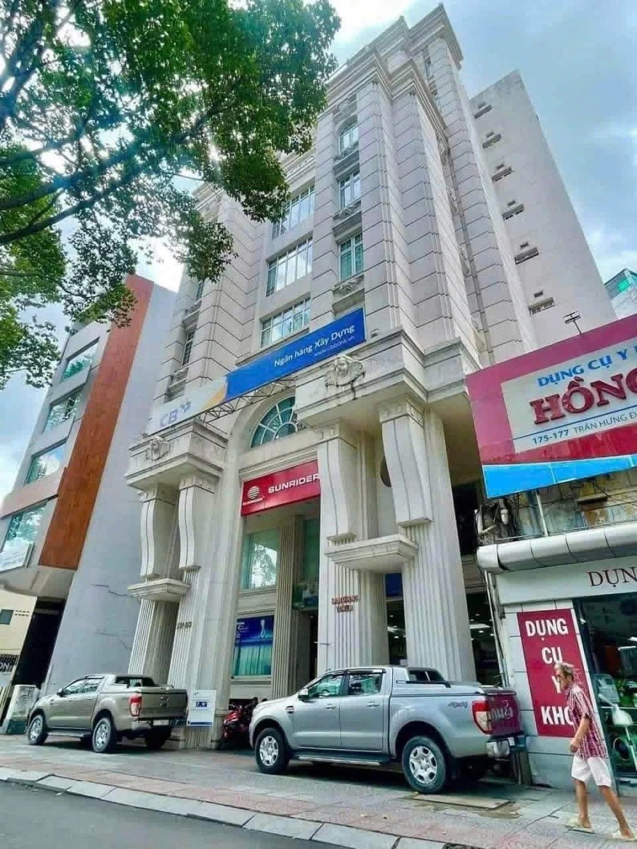 Bán nhà mặt tiền 17m, 2.200m², Trần Hưng Đạo, Quận 1 - Ảnh thu nhỏ 2