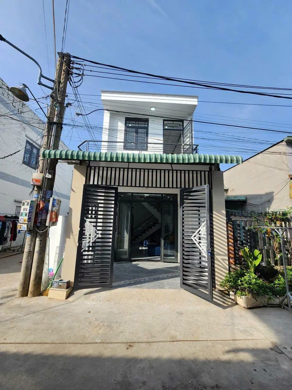 Bán nhà 73m2 3PN 2WC góc 2MT Thị xã Thuận An