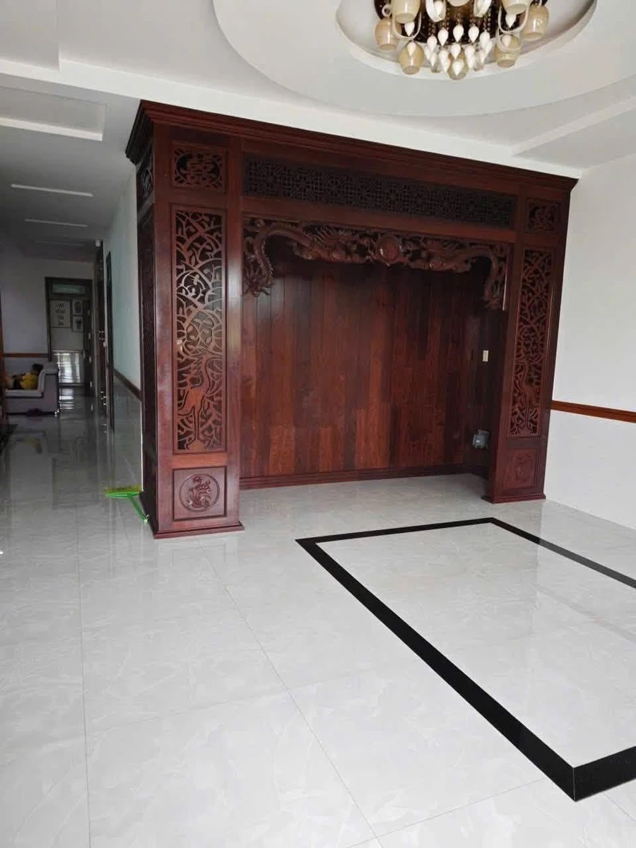 Bán nhà gần biển Phước Tỉnh BRVT, 180m2, giá 8.3 tỷ - Ảnh thu nhỏ 3
