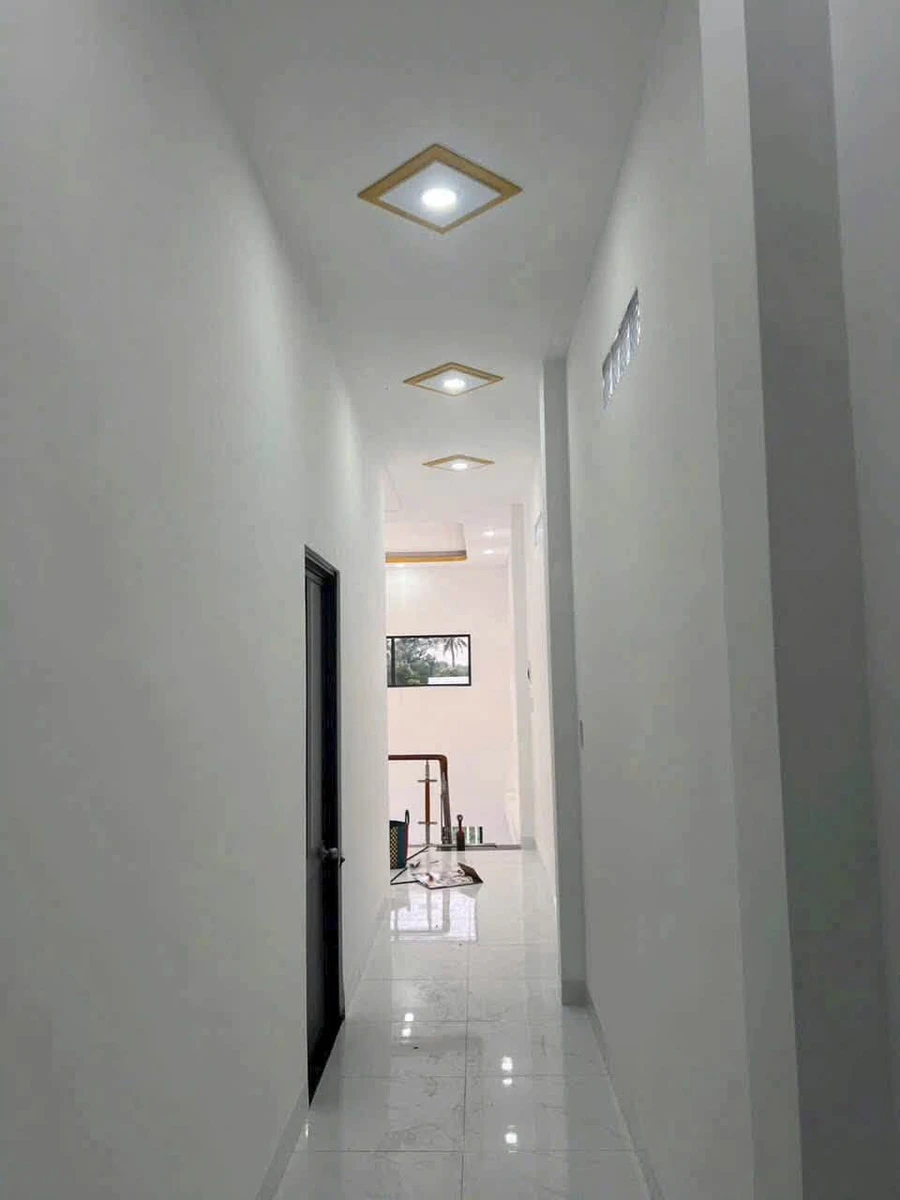 Bán nhà 1 trệt 1 lửng 100m² Bến Lức Long An, giá 1,9 tỷ - Ảnh thu nhỏ 2