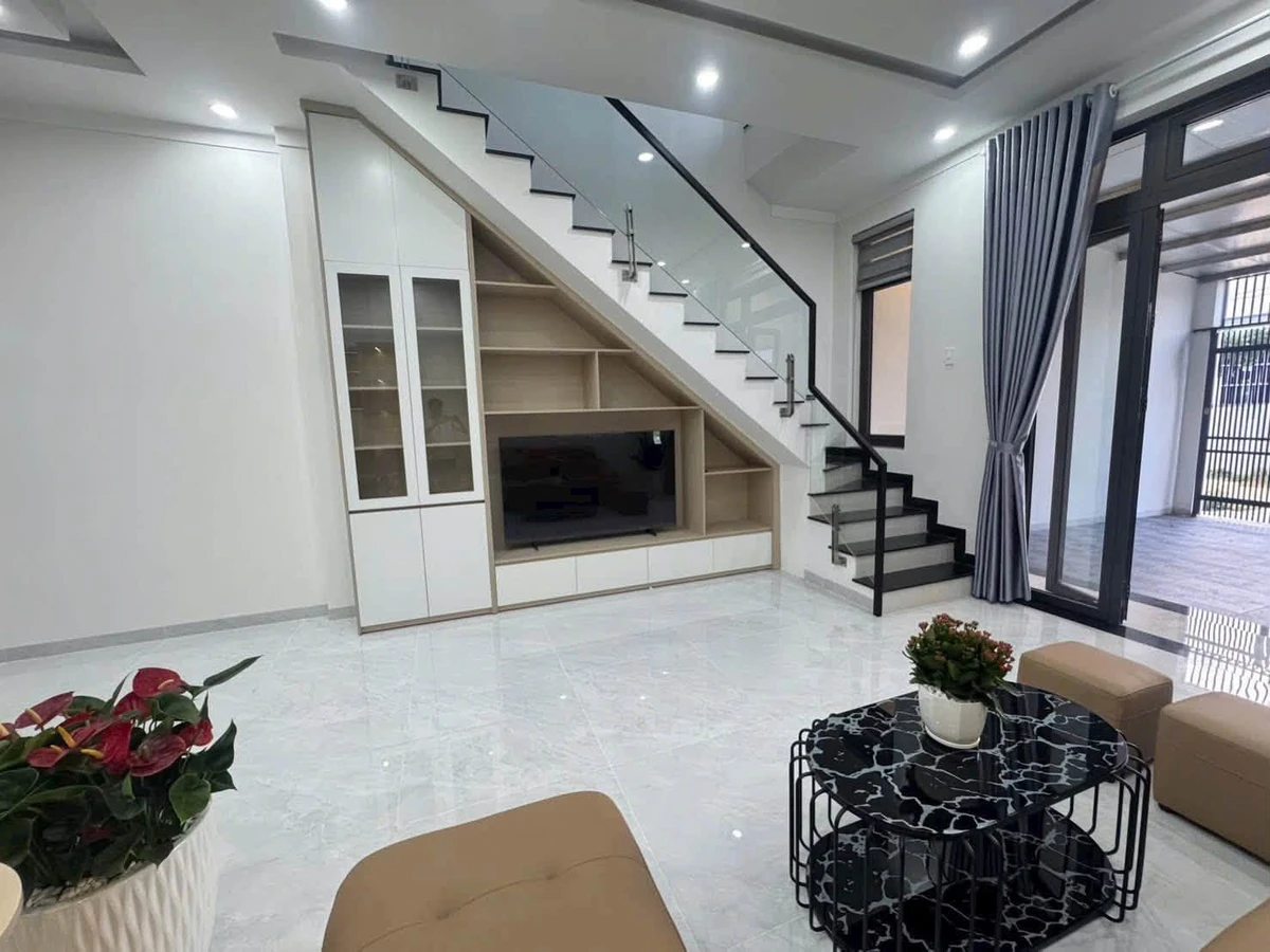 Bán nhà 2 tầng hẻm Nguyễn Trường Tộ 105m² 2,95 tỷ - Ảnh thu nhỏ 4