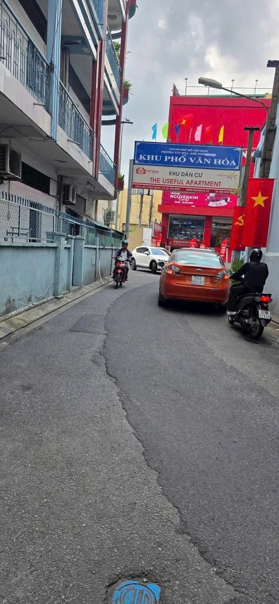Bán nhà mặt tiền Lạc Long Quân, Tân Bình, 3,5x3m, trệt lầu, giá 1,65 tỷ - Ảnh thu nhỏ 2