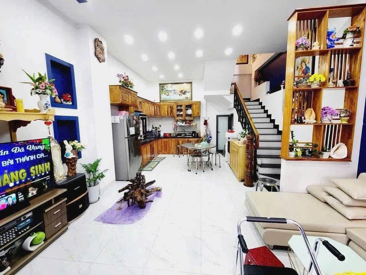Bán nhà 3 tầng 60,4m² 4PN, 3,7 tỷ, Vĩnh Hiệp, Tây Nha Trang - Ảnh 1