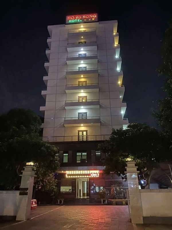 Sang nhượng khách sạn 3 sao 70 phòng Vinh 45.5 tỷ