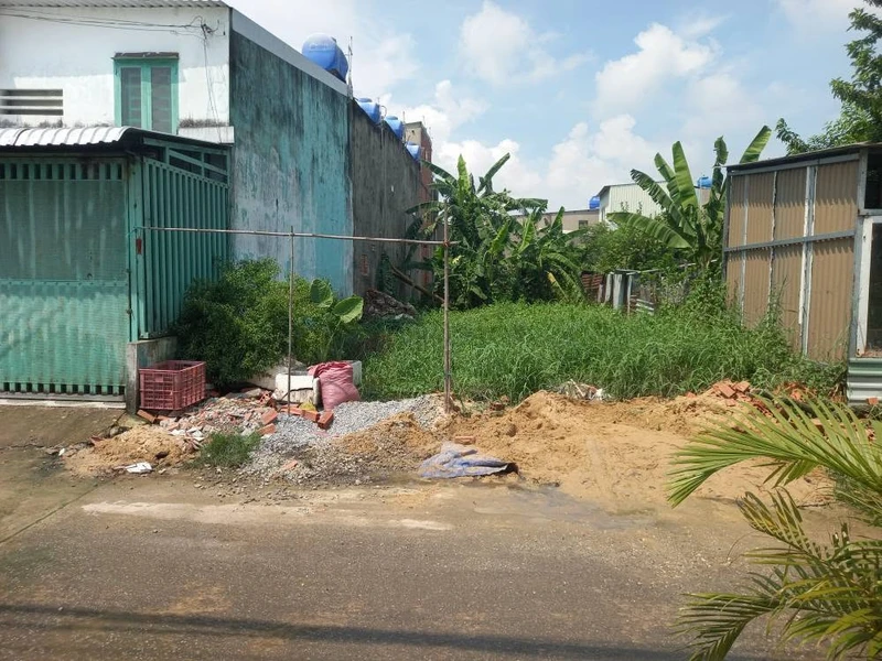 Bán đất Đức Hòa 210m² thổ cư sổ riêng 2 tỷ 3
