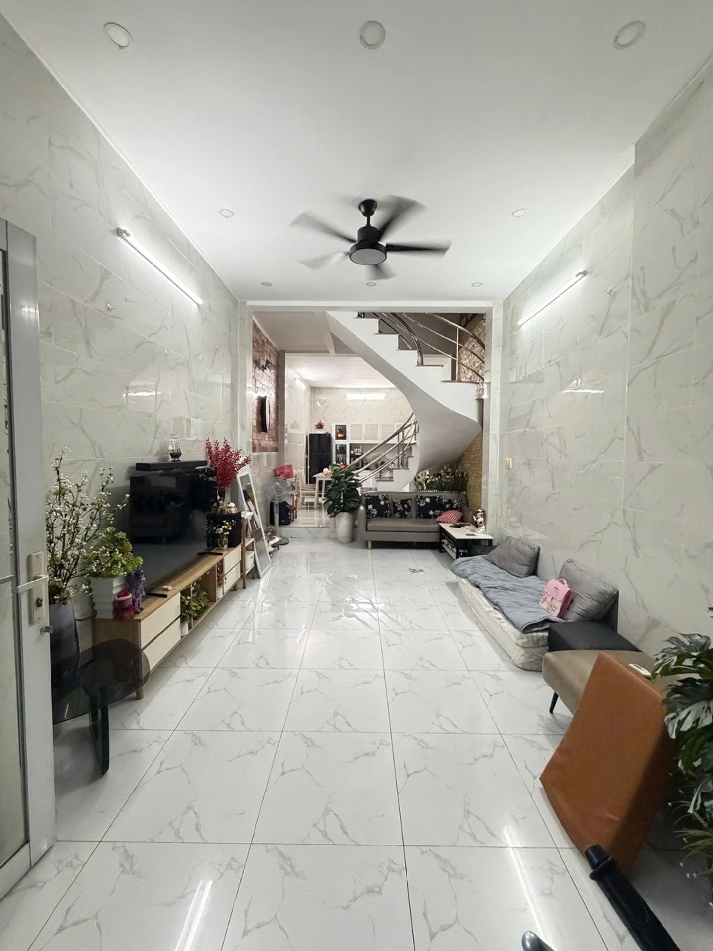 Bán nhà 3 tầng 52m² 4PN 4WC đường Phan Văn Trị, Bình Thạnh, gần chợ Cây Thị - Ảnh 1