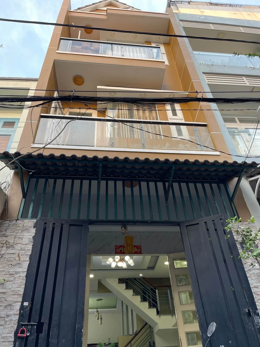 Bán nhà hẻm ô tô 4x10m, 1 trệt 2 lầu, 3PN, đường Miếu Gò Xoài, Bình Tân - 4,88 tỷ - Ảnh 1