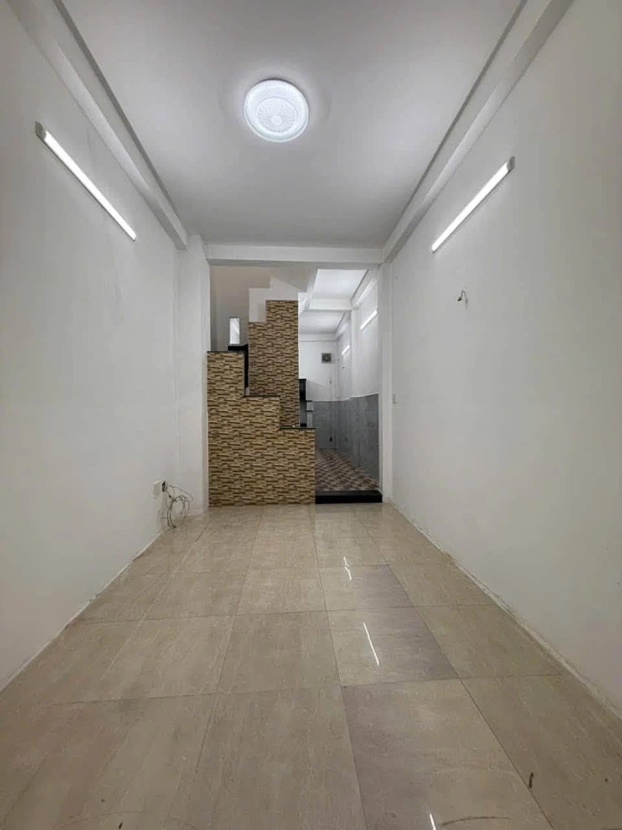 Bán nhà hẻm Trần Thủ Độ, Tân Phú, 67m2, 2 phòng, 3,95 tỷ - Ảnh thu nhỏ 2