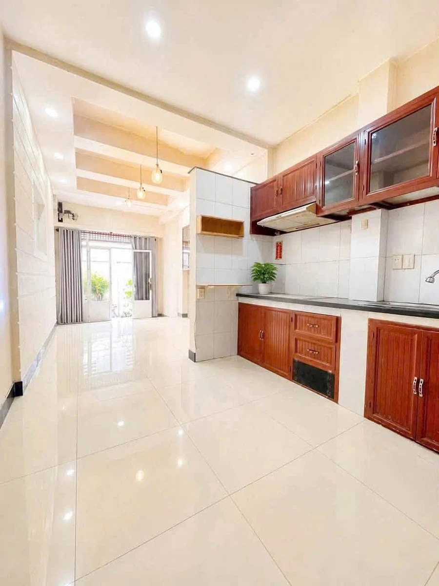 Bán nhà hẻm xe hơi Lý Chiêu Hoàng, P. Bình Phú, Quận 6, 3,3x11m, 3PN, giá 5,2 tỷ - Ảnh thu nhỏ 3