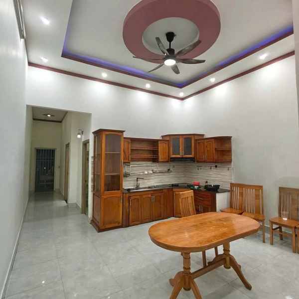 Nhà cấp 4 bán 2 tỷ, 150m² gần trường Thới Hòa