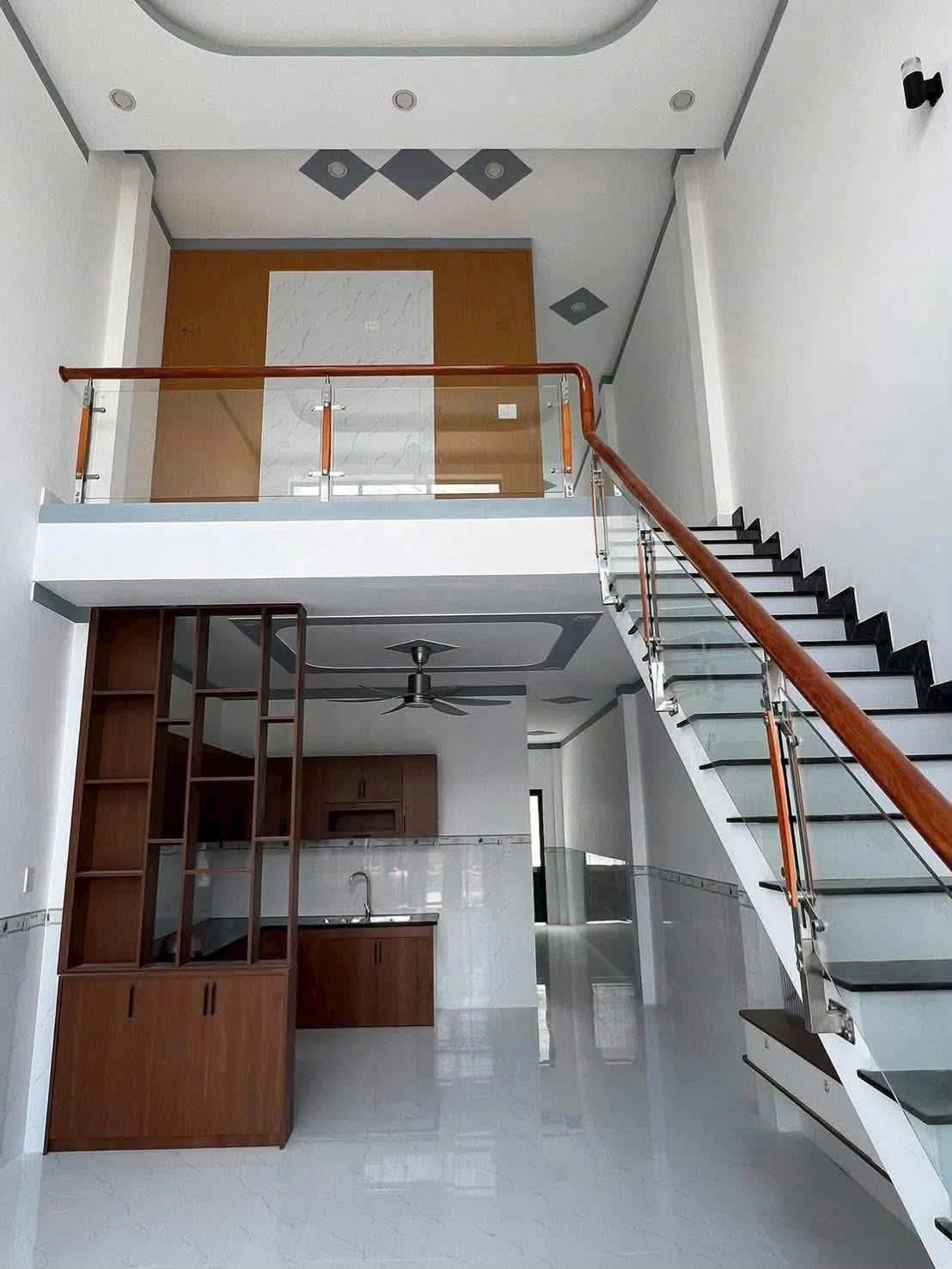 Bán nhà sổ riêng gần trường Lê Đình Chính, 100m², 3PN 2WC - Ảnh 1